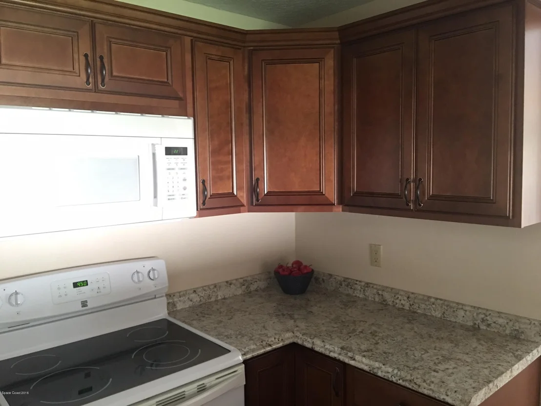 Photo of 1509 Van Eck Road NE