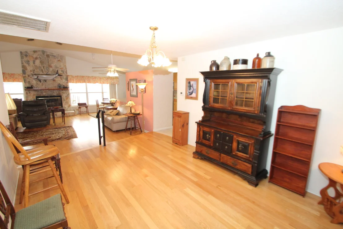 Photo of 2303 Pineapple Avenue