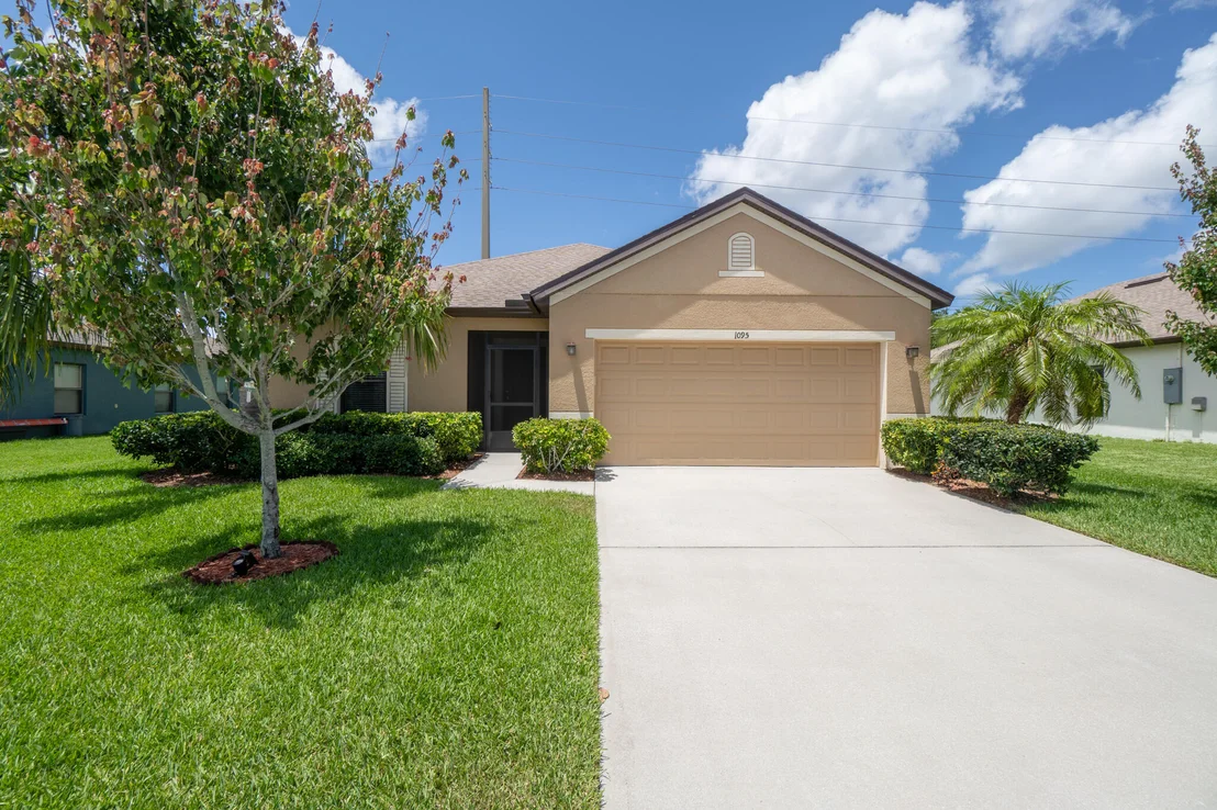 Photo of 1095 Sangria Circle
