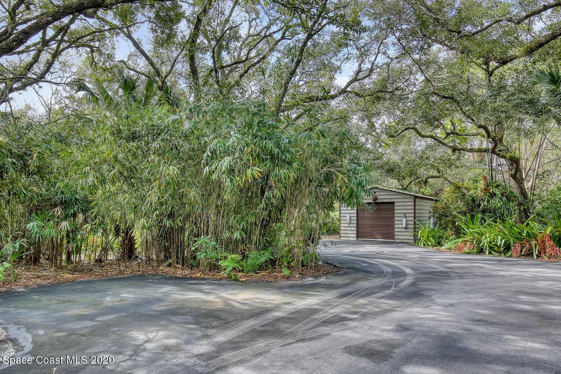 Photo of 3880 Leghorn Road