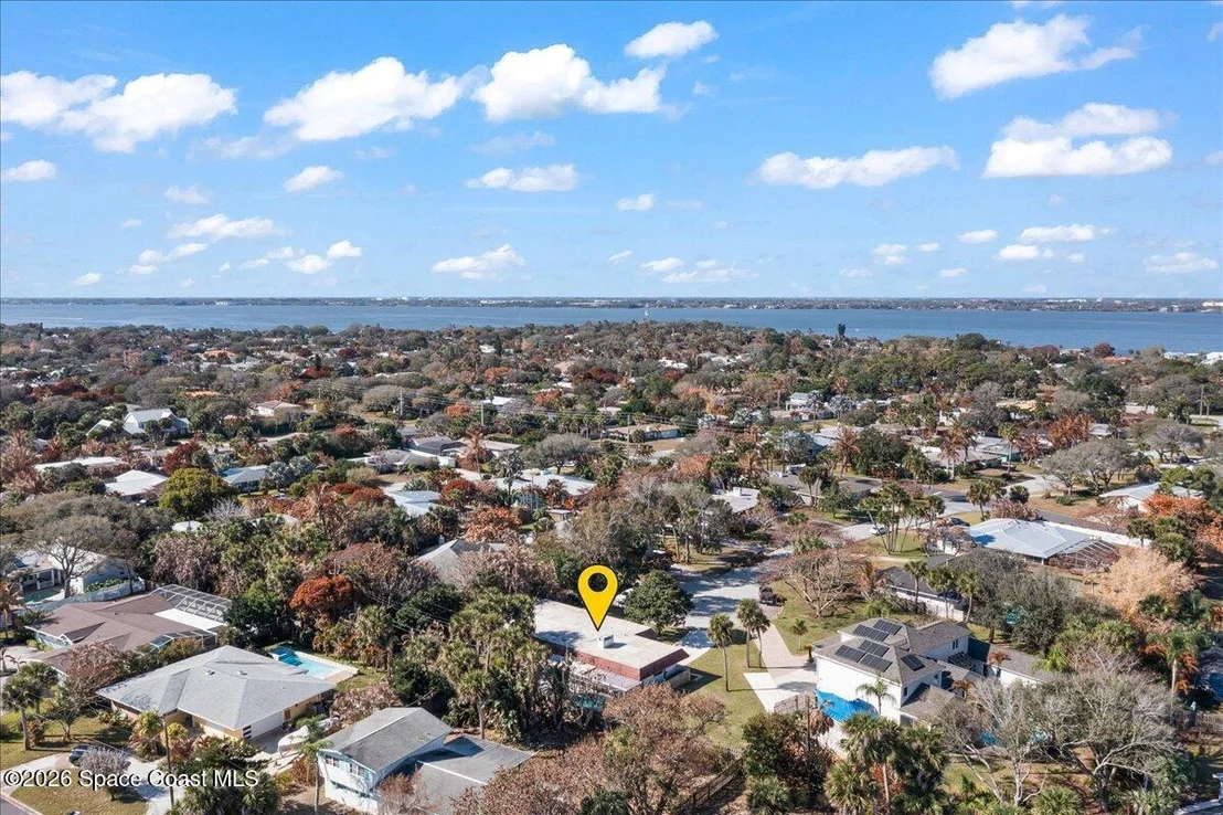 Photo of 210 12th Terrace