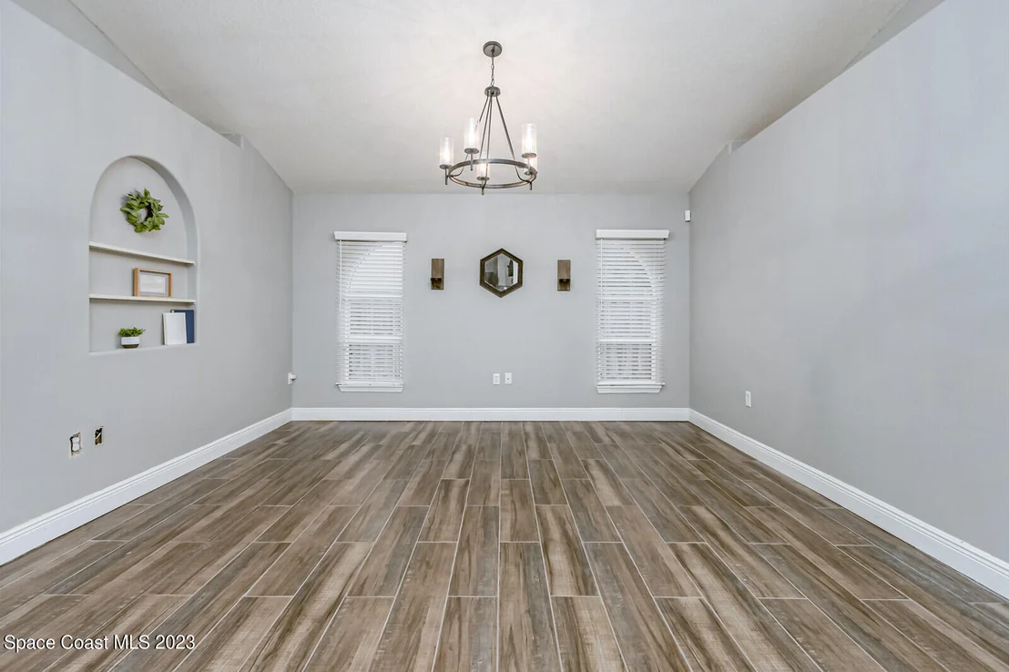 Photo of 1171 Meadow Lake Road