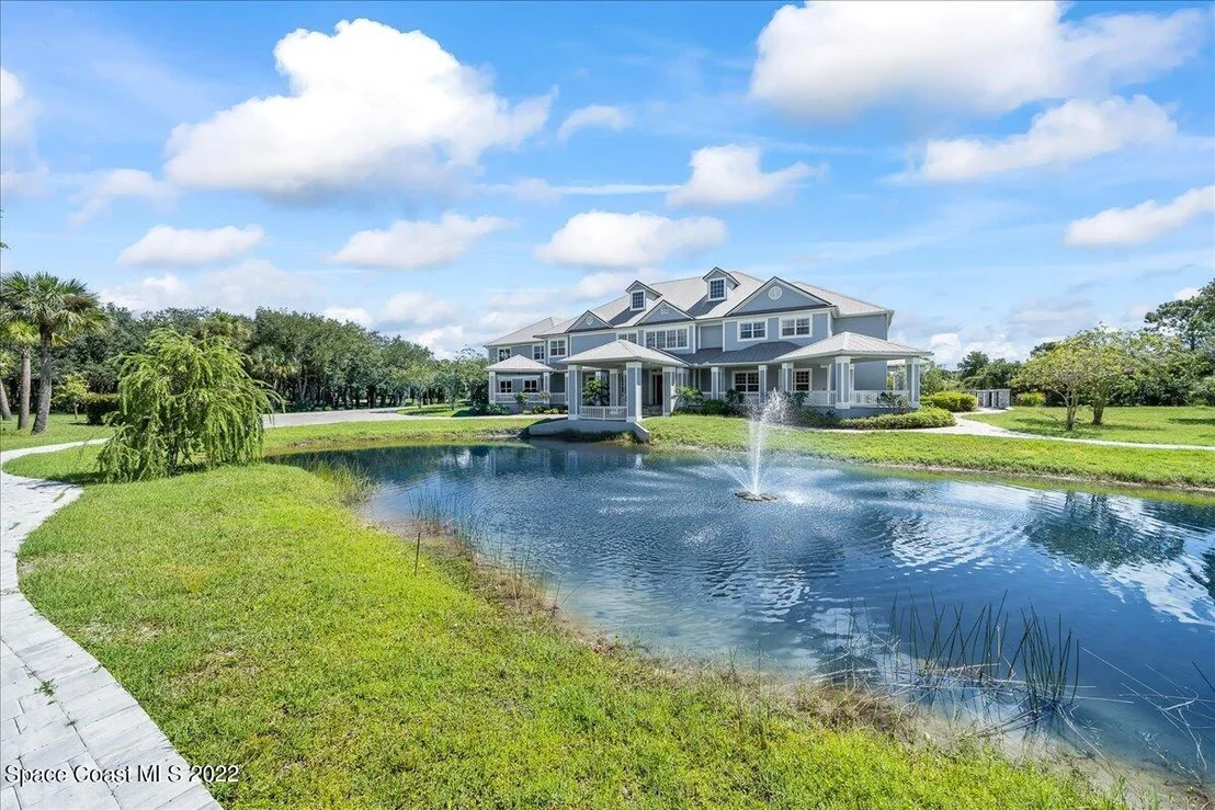 Photo of 5660 Willoughby Drive