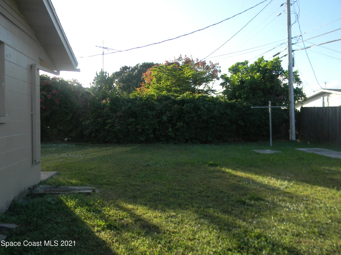 Photo of 2132 Lakeview Drive