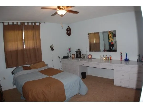 Photo of 4050 Pinewood