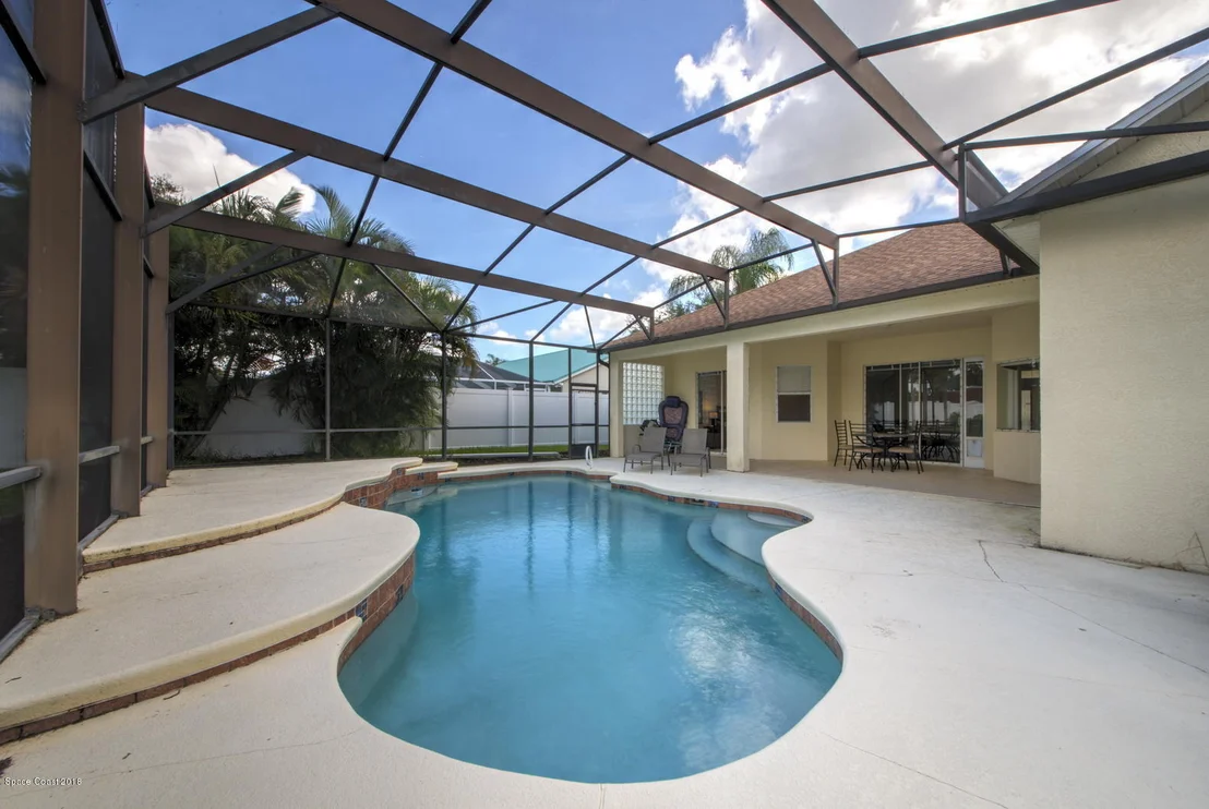 Photo of 3360 Meadowridge Drive