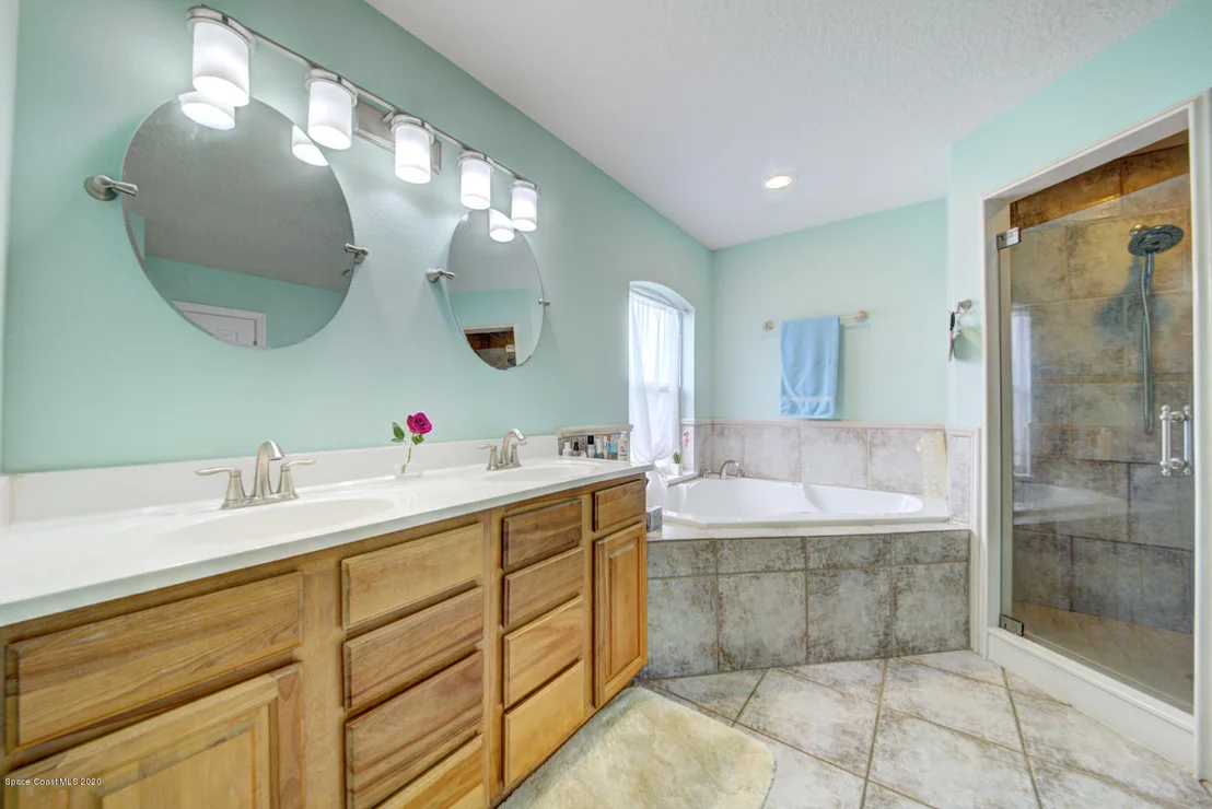 Photo of 4526 Wellington Lane