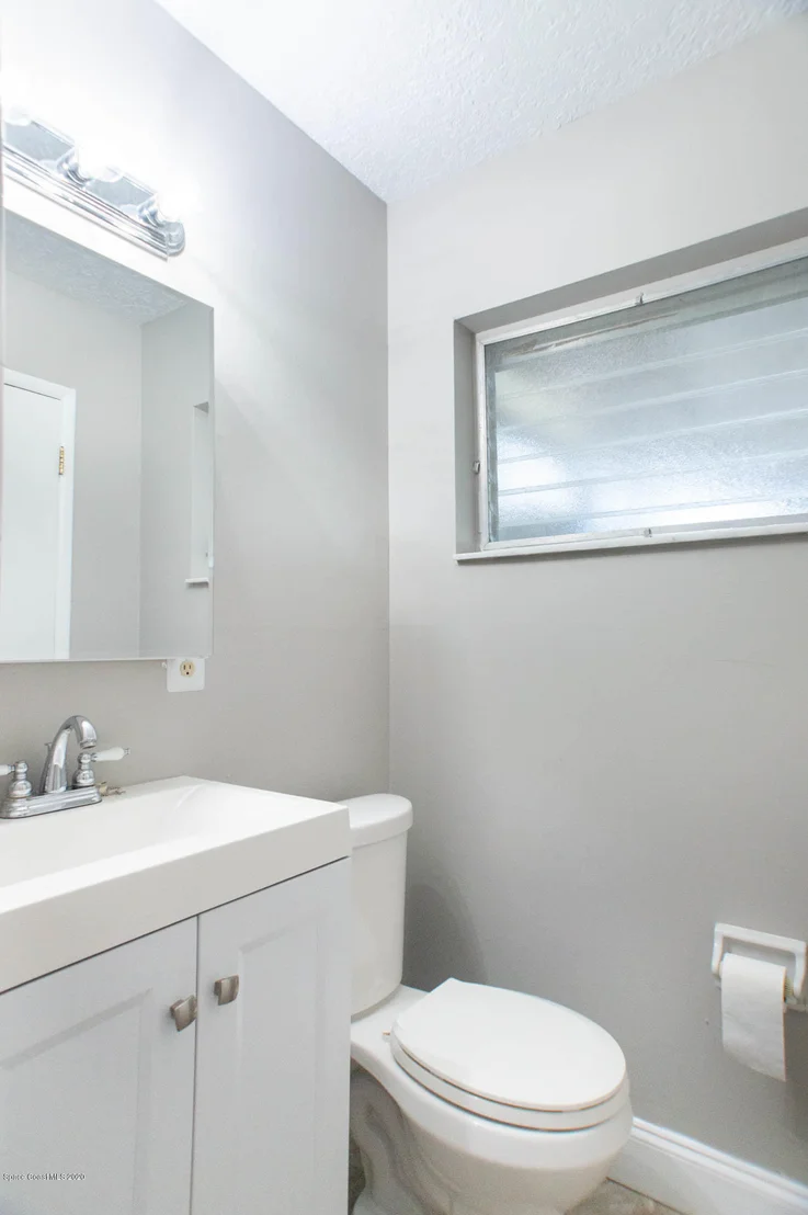 Photo of 1378 Eva Lane