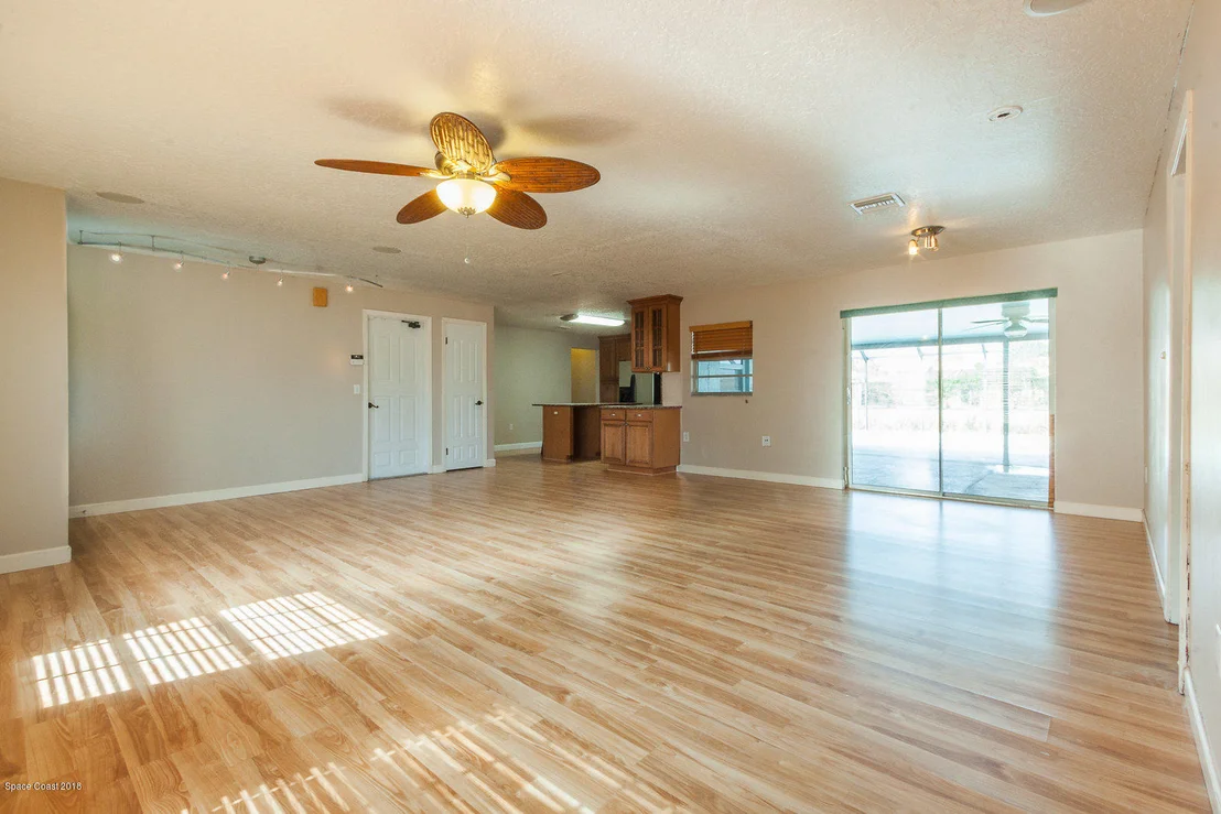 Photo of 1020 Sycamore Drive