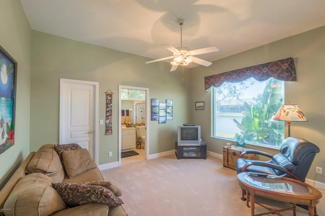 Photo of 385 Normandy Drive