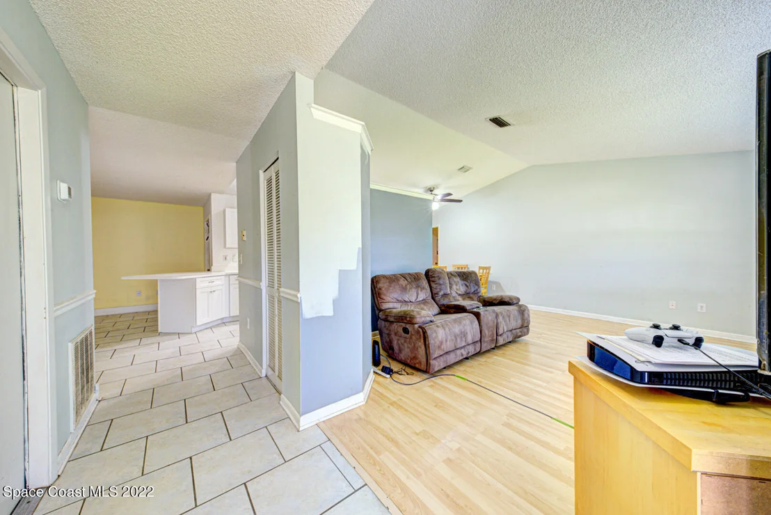 Photo of 6457 Hunt Road