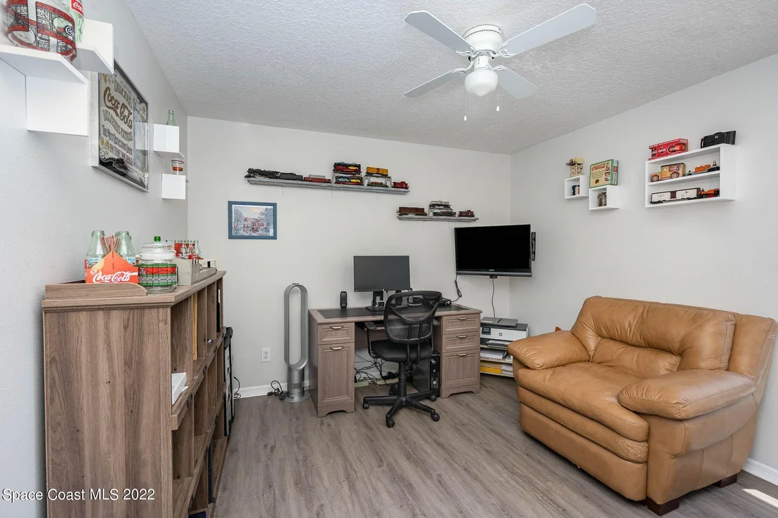 Photo of 2465 Hidden Pine Lane NE