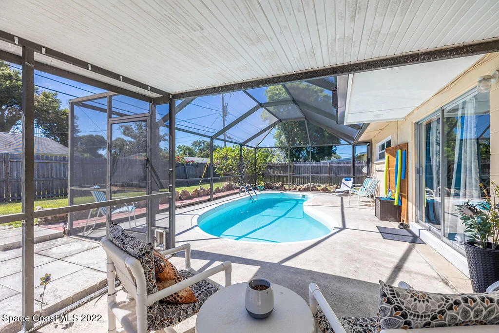 Photo of 1369 Estridge Drive