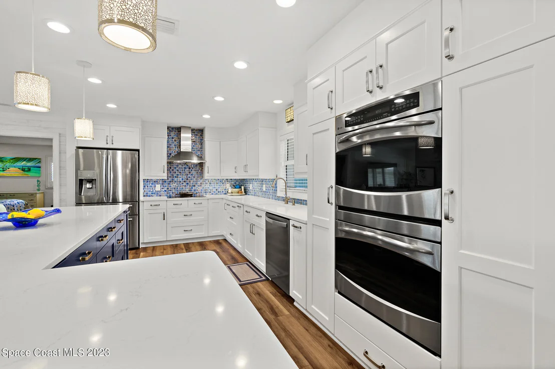 Photo of 303 1st Avenue