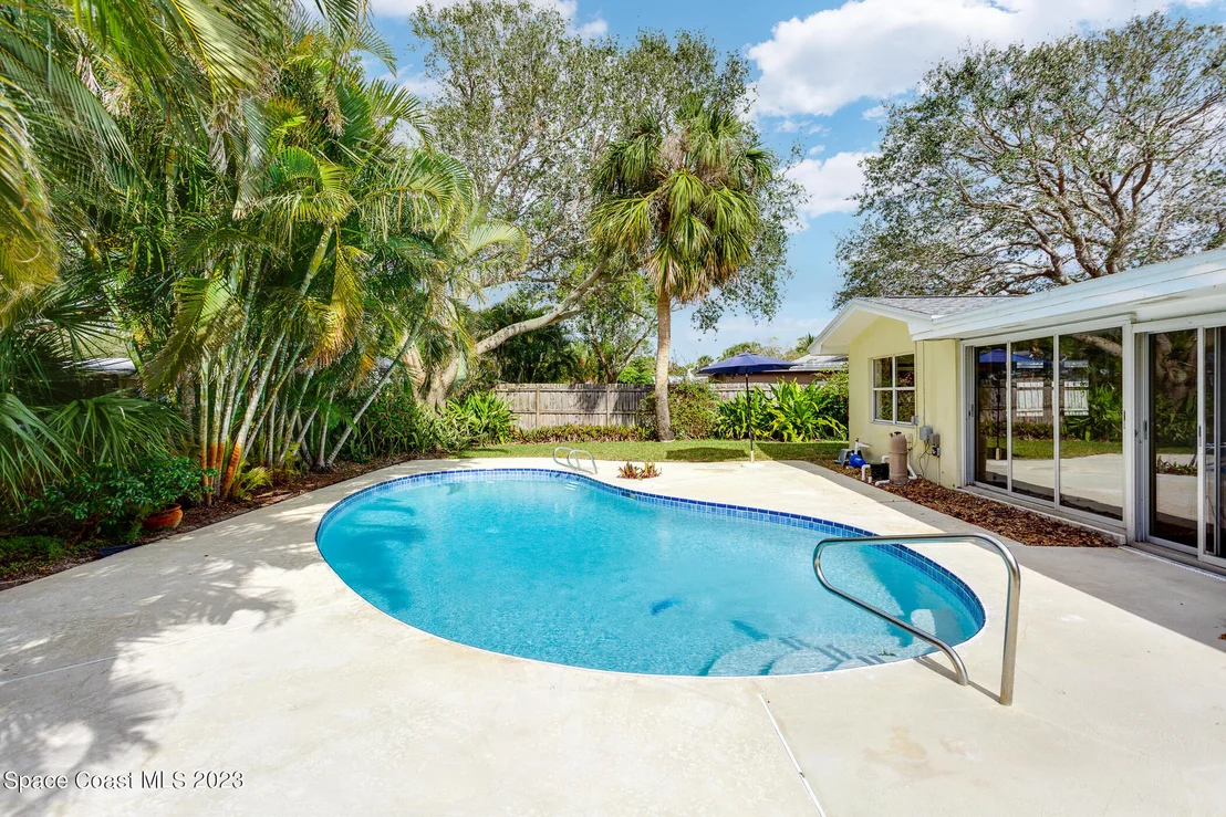 Photo of 608 Mango Drive