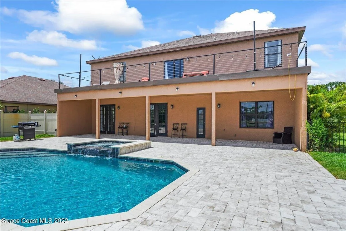 Photo of 1405 Talon Way
