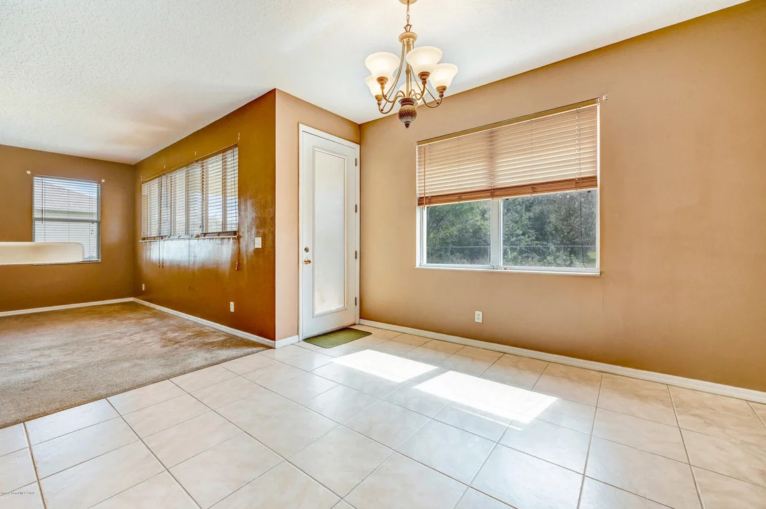 Photo of 3100 Eldron Boulevard SE