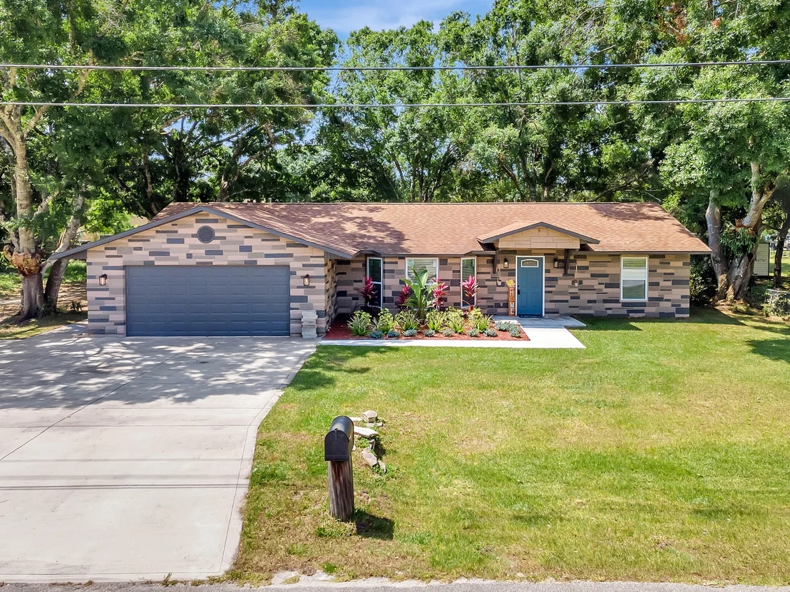 Photo of 982 Waco Boulevard SE