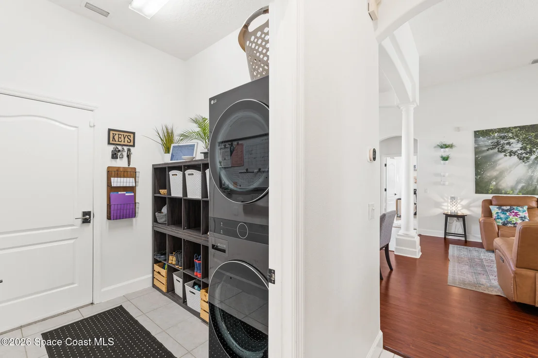 Photo of 2883 Sonoma Way