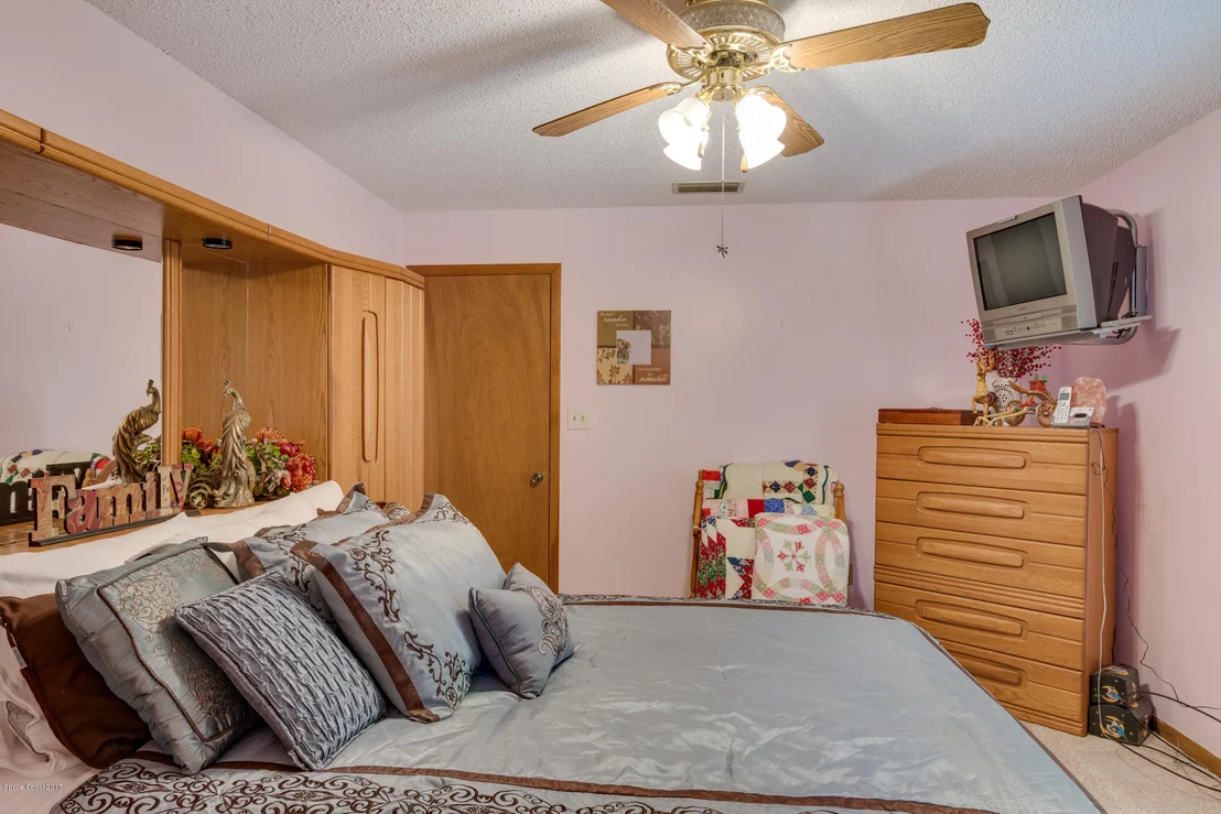 Photo of 260 Cavern Avenue SE