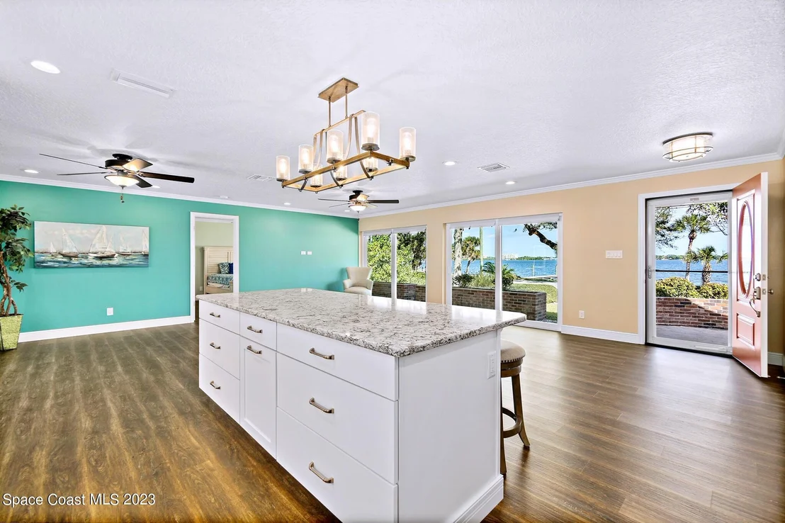 Photo of 535 Rockledge Drive