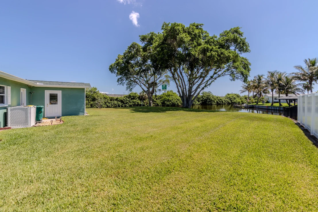 Photo of 449 Sparrow Drive