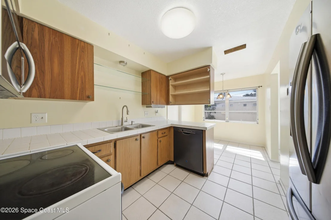 Photo of 1139 Groves Drive