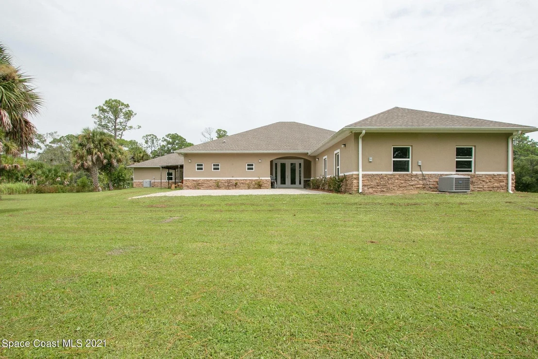 Photo of 925 Valkaria Road