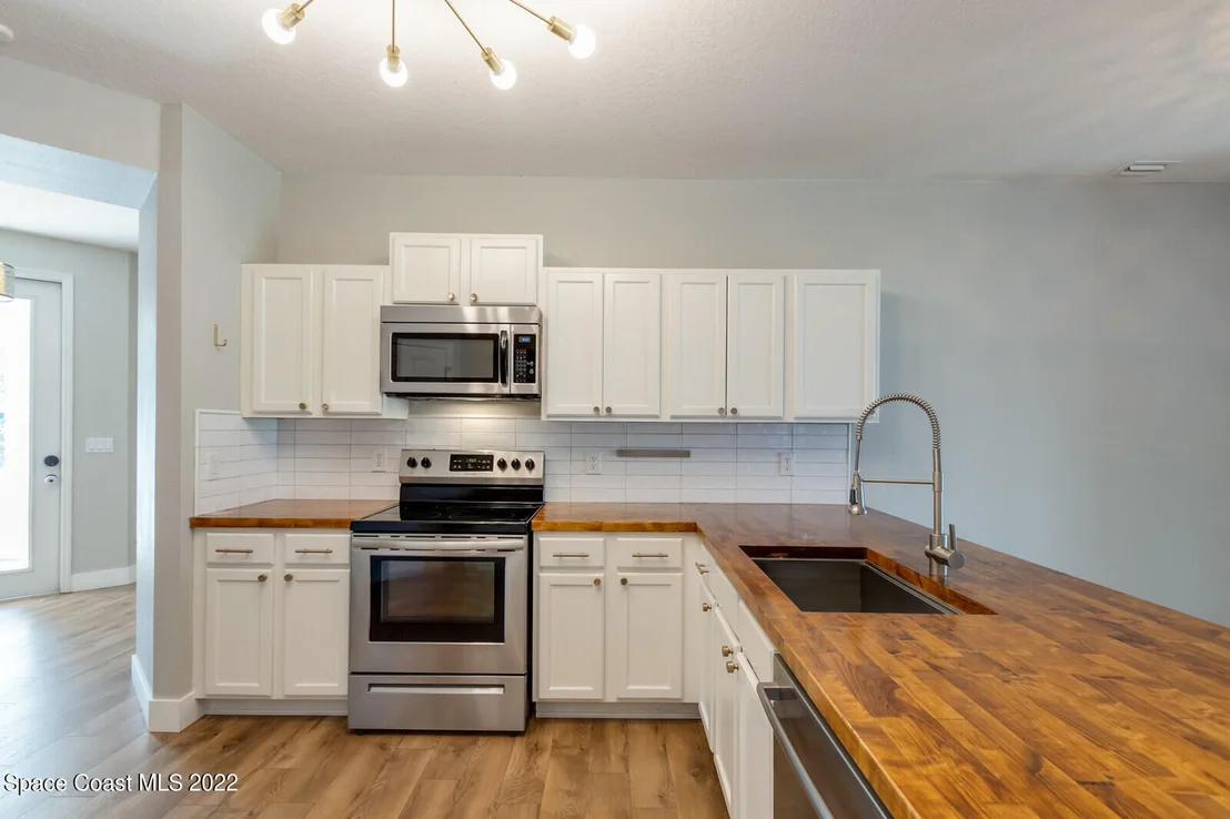 Photo of 3775 Thayer Lane