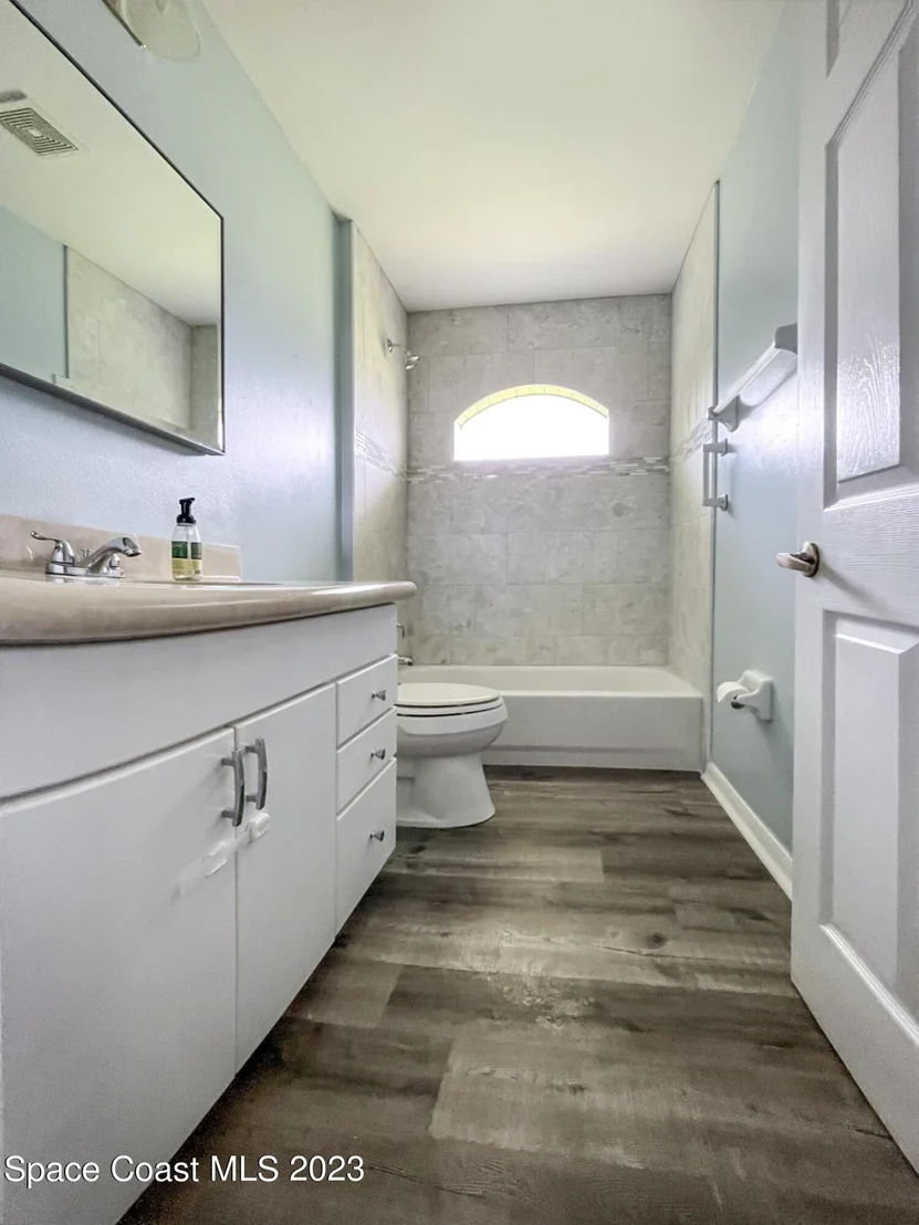 Photo of 3991 Saint Armens Circle