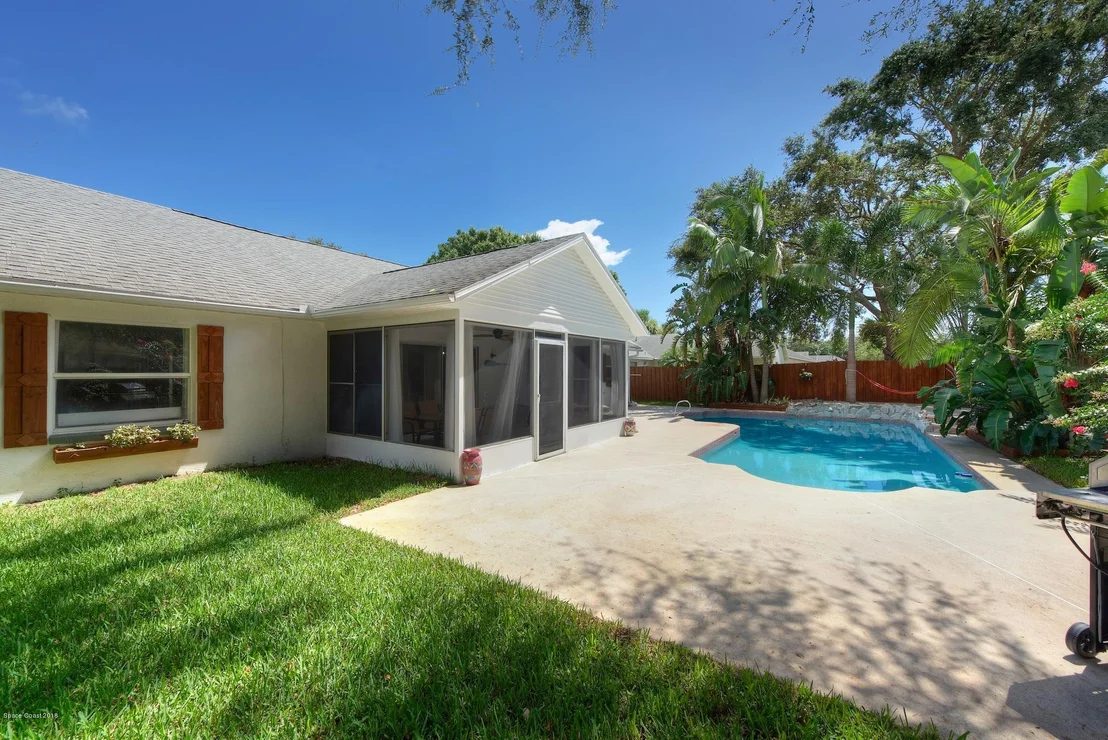 Photo of 3372 Lake View Circle
