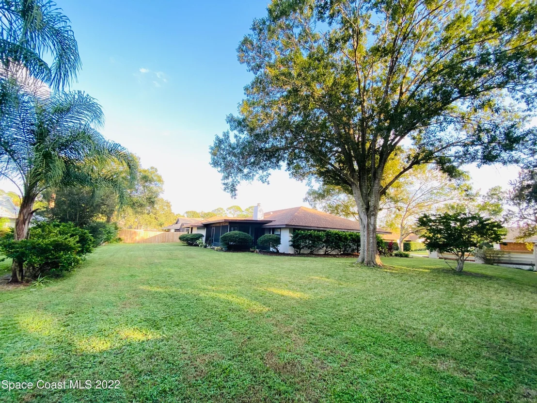 Photo of 2280 Hamlet Drive