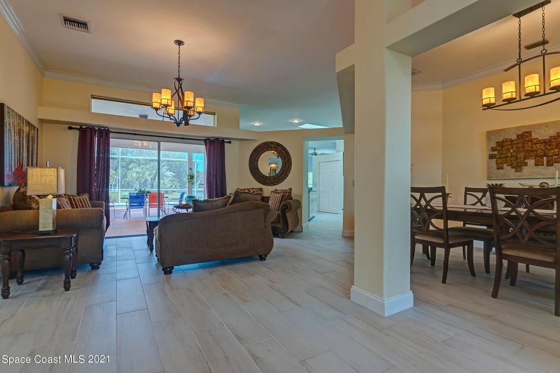 Photo of 876 Shoshone Lane