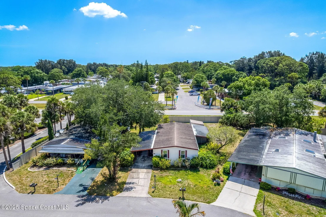 Photo of 4458 Twin Lakes Drive