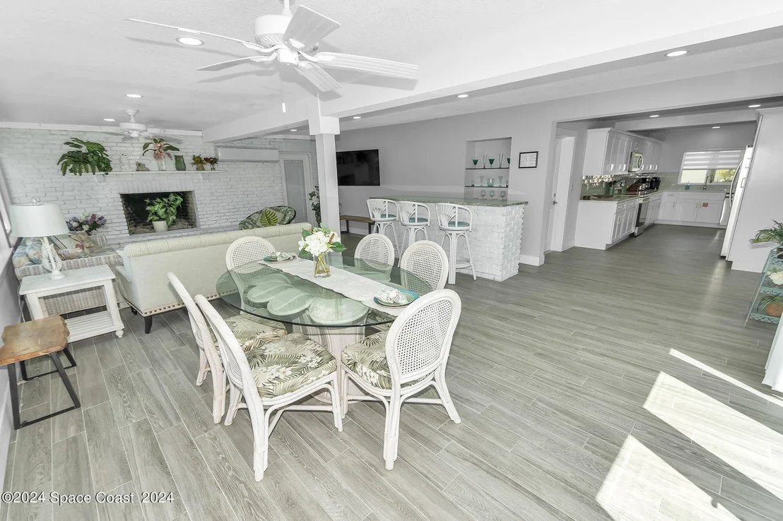Photo of 492 Dempsey Drive
