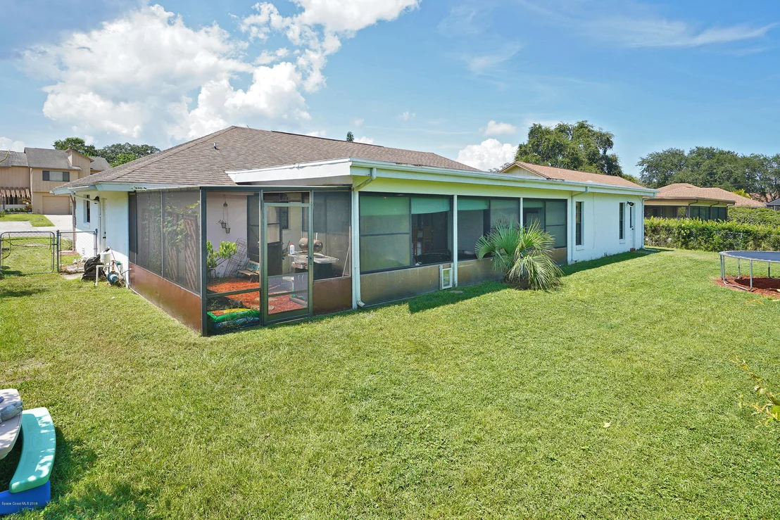 Photo of 1695 Figtree Drive