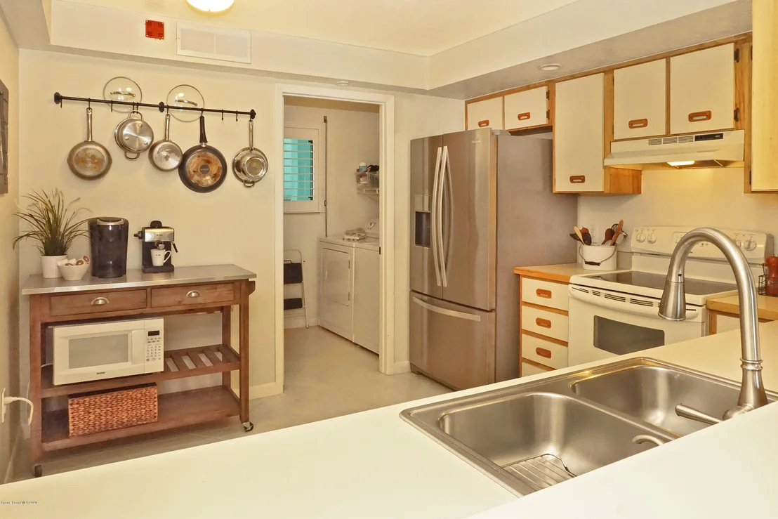 Photo of Unit 1302 at 1700 Commodore Boulevard