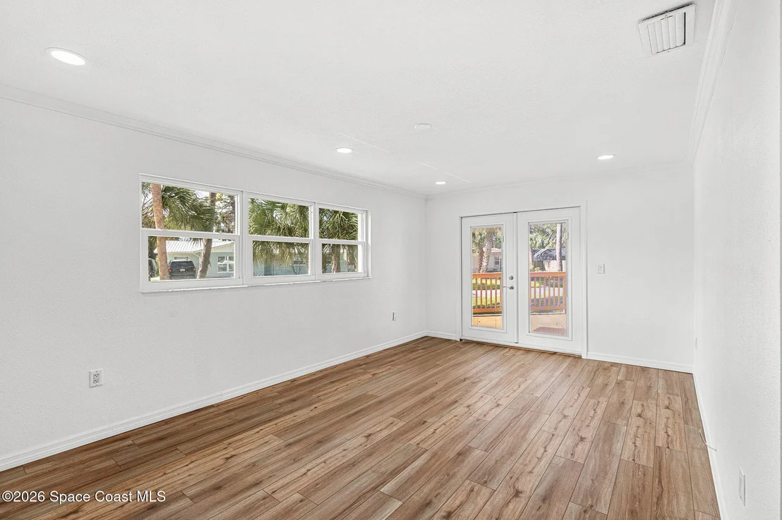 Photo of 135 Oakledge Drive