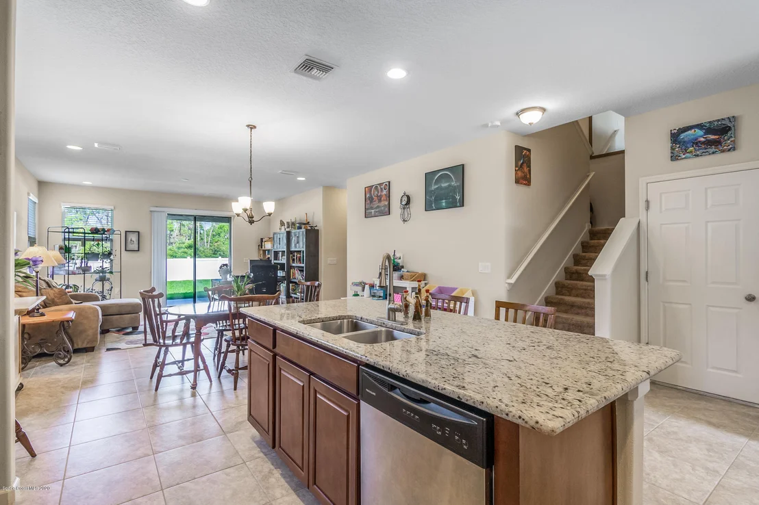 Photo of 1595 Fuji Drive