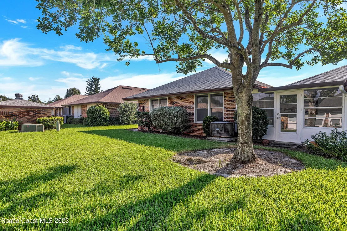 Photo of 224 Chalet Avenue