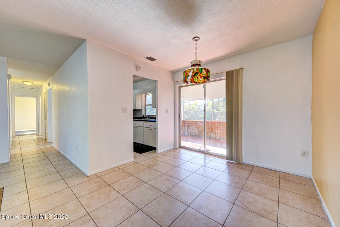 Photo of 1121 Daytona Drive NE