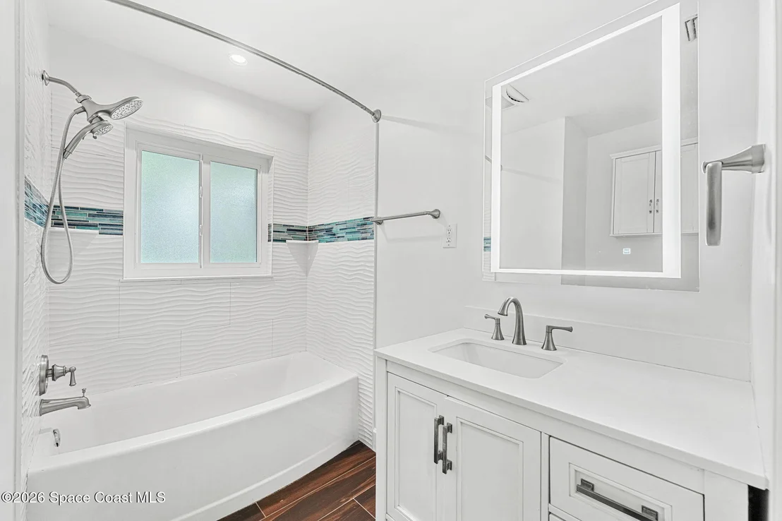 Photo of 403 12th Avenue