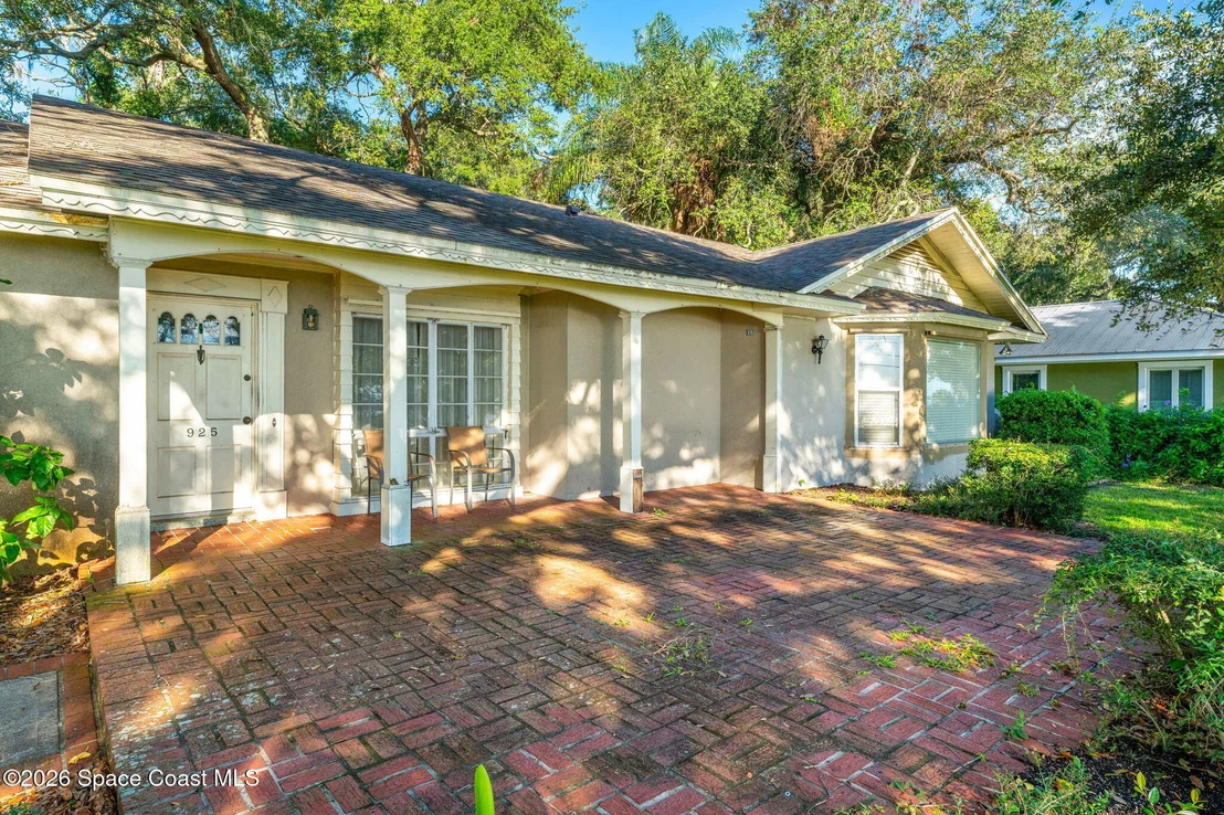 Photo of 925 N Indian River Drive