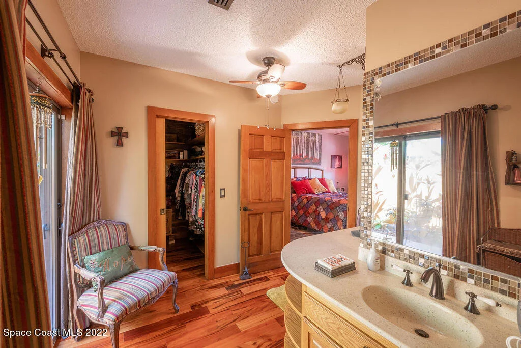 Photo of 3206 Buckingham Lane