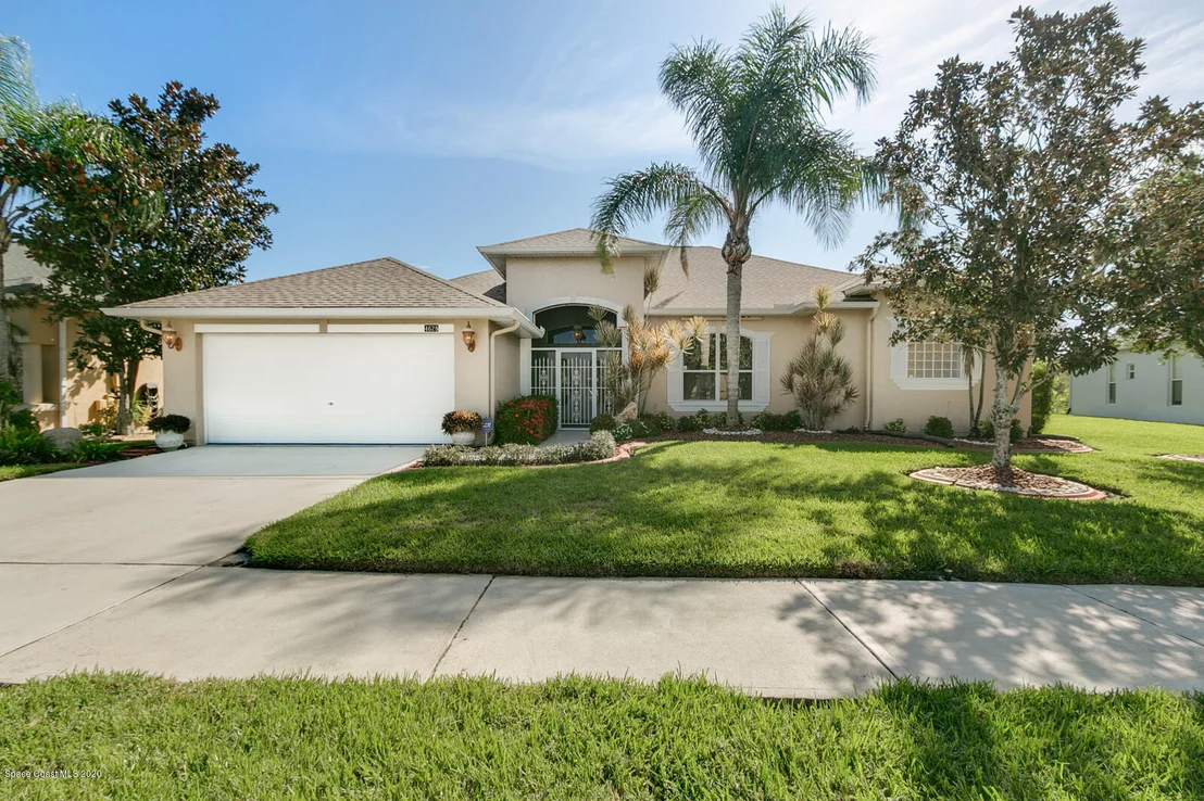 Photo of 4628 Alamanda Drive