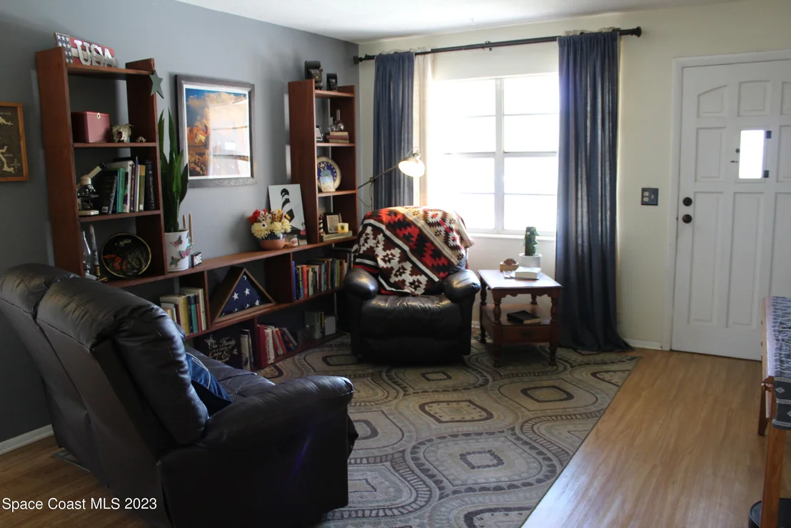 Photo of 2780 Locksley Road