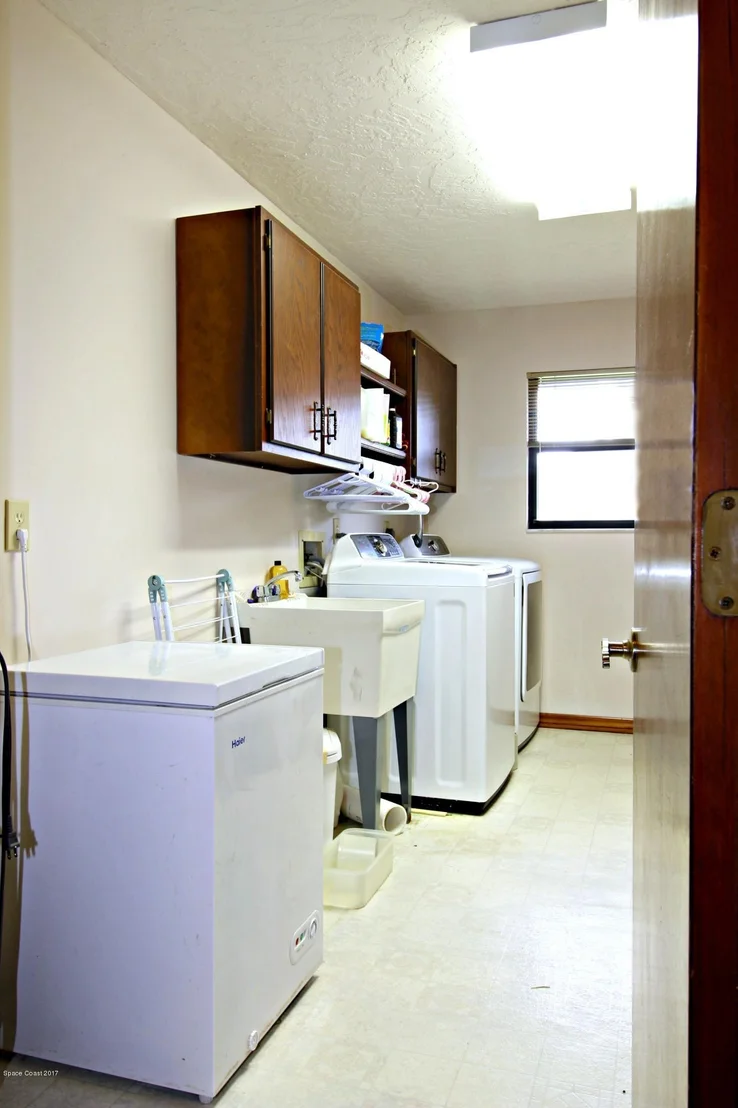 Photo of 7935 Timberlake Drive