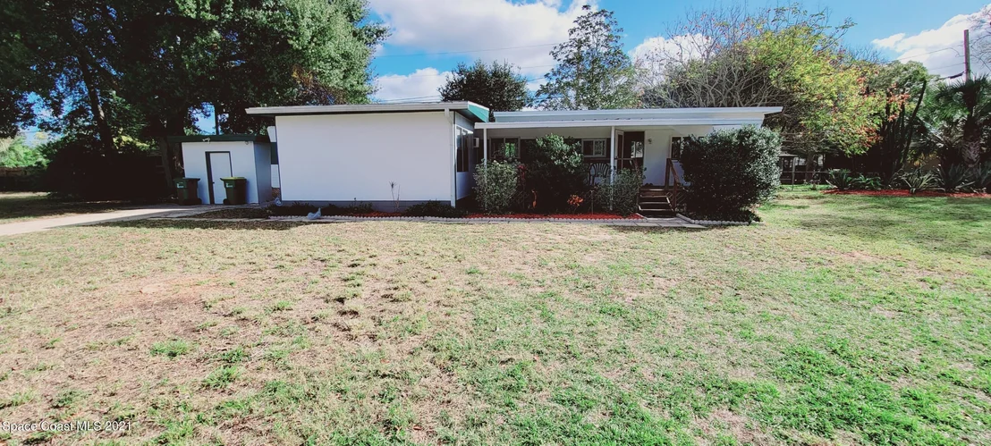 Photo of 6974 Ash Drive