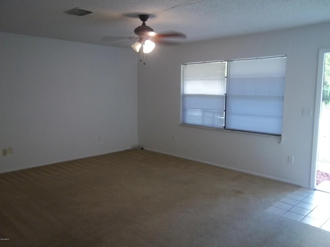 Photo of 928 SE Sable Circle