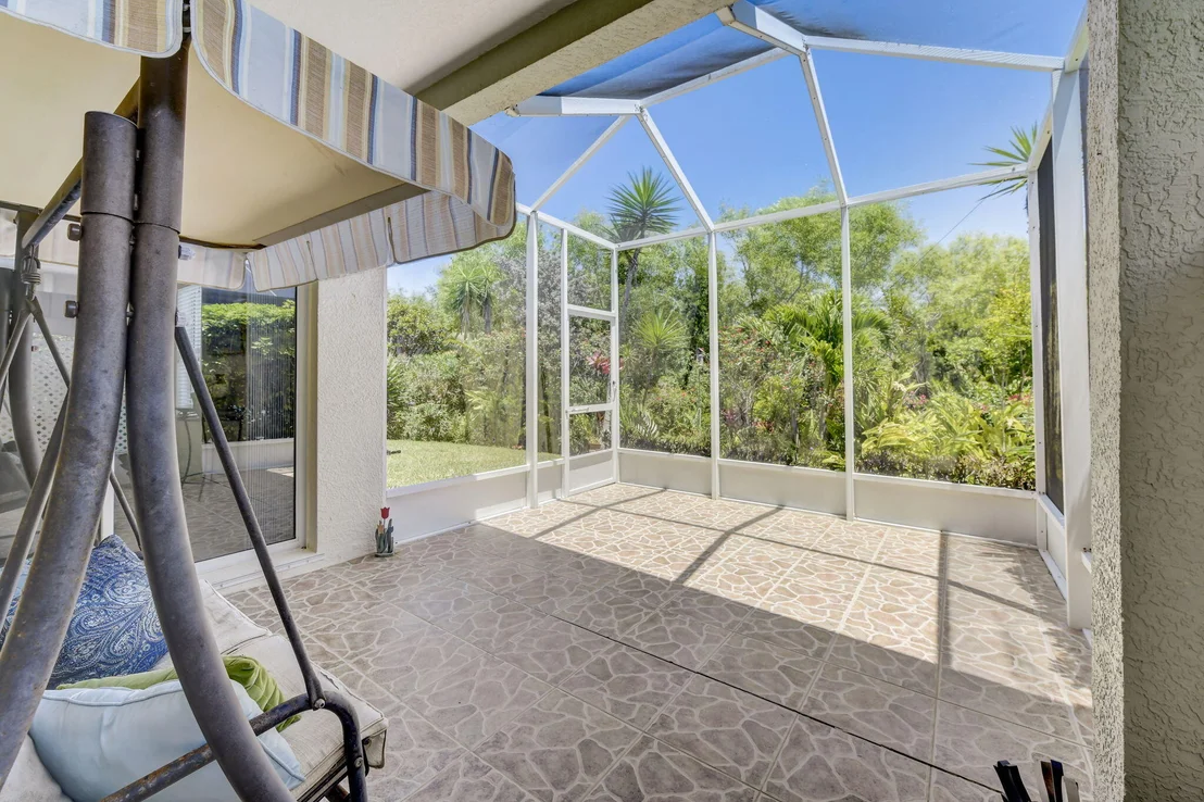 Photo of 4621 Portage Trail